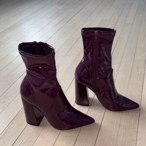 Steve Madden Glossy Plum Heeled Boots